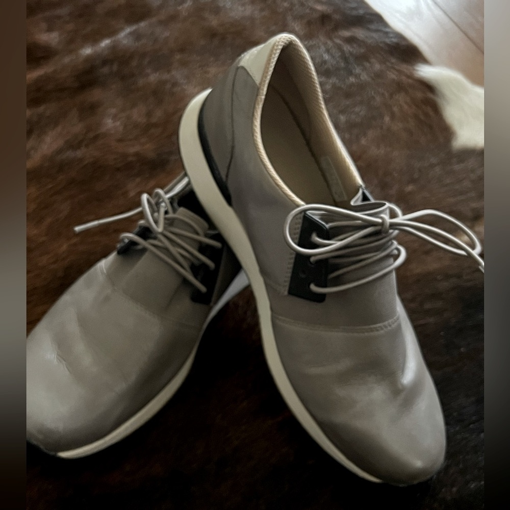 Women’s Carmen VIONIC shoe sz 10